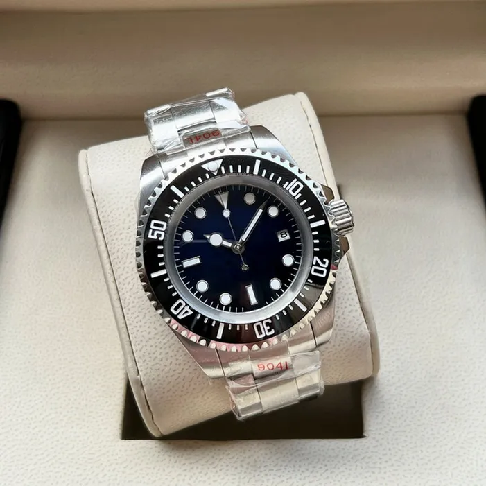 Dhgate Relógio masculino de luxo Sea Gradient dial 44m ouro Dweller Watch safira 904L aço inoxidável Mecânico automático à prova d'água luminoso relógios Montre De Luxe