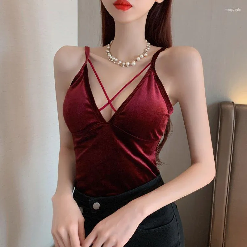 Women's Tanks 2023 Autumn Winter Fashion Underwear Women Sexy V-neck Cross Hollow Velvet Chest Pad Base Spaghetti Strap Top Vetement Femme