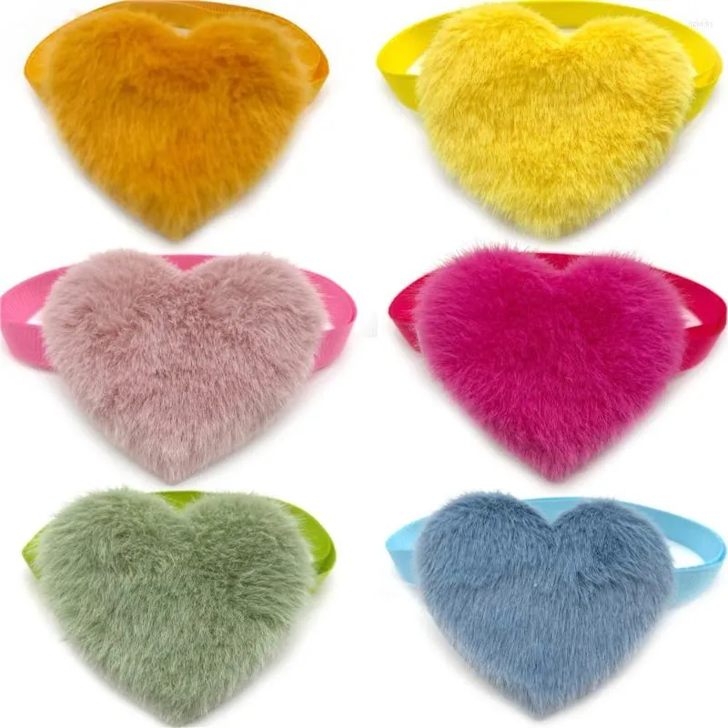 Vêtements pour chiens 50/100 pièces cravates nœuds papillon pour chiens accessoires de toilettage Style coeur produits de mode saint valentin fournitures pour animaux de compagnie