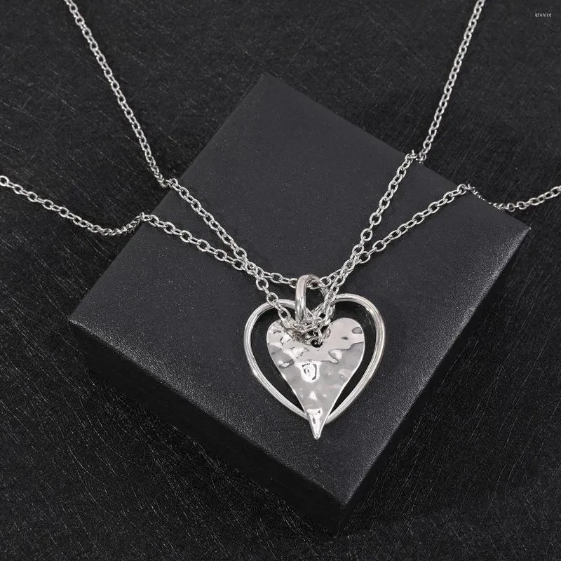 ペンダントネックレスMakersland Alloy Love for woman man man boys heart necklaceカップルセーターチェーンバレンタインデーギフト