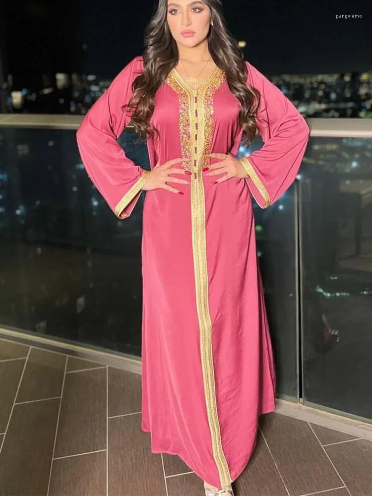 Vêtements ethniques Eid Mubarak Ramadan Dubai Abaya Jalabiya Robe à capuche femmes musulmanes diamant Hijab Robe caftan Robe de mariée Islam Turquie