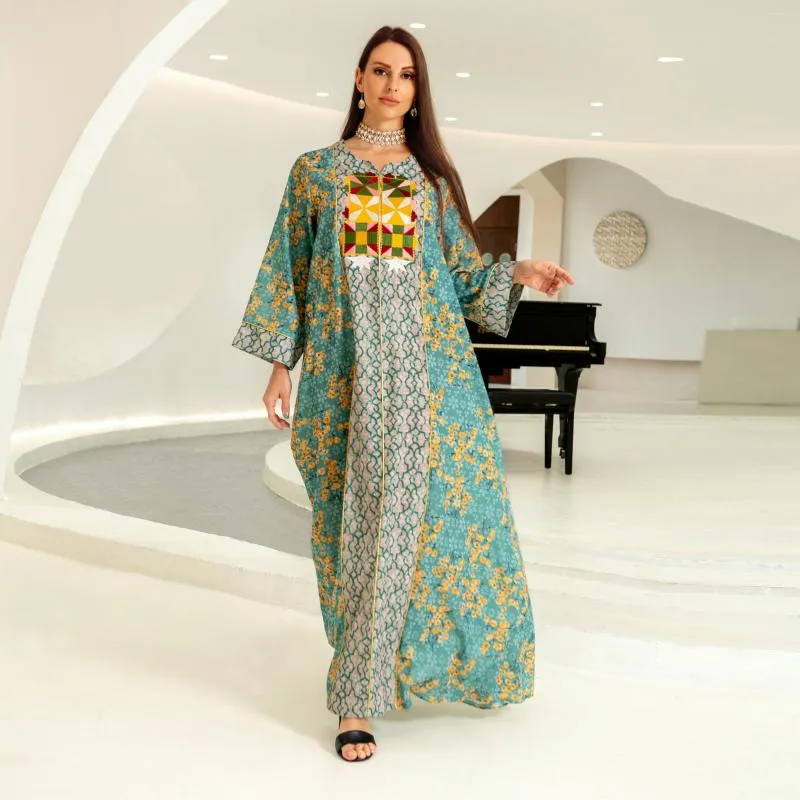 Roupas étnicas 2023 Autumn Muslim Dress Mulheres bordadas Robe Islam Kaftan femme musulman Luxury Print Abaya Marroquino Roupas soltas