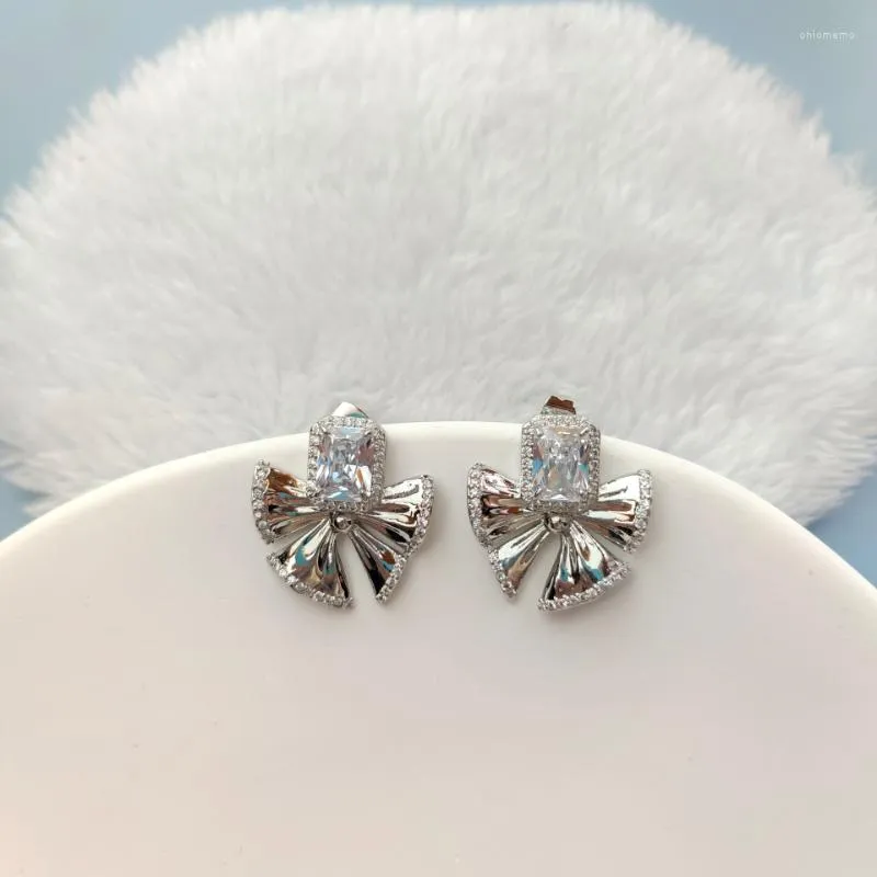 Studörhängen tidlös undrar fancy zirconia geo bowknot för kvinnor designer smycken punk ins party lyx söt sällsynt gåva 6489