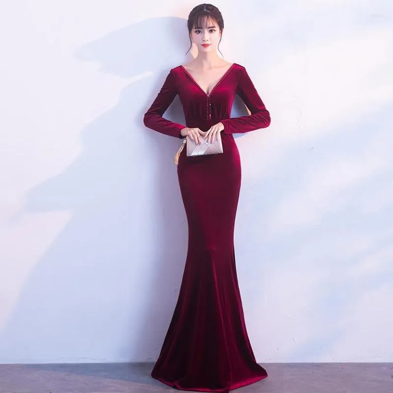 Lässige Kleider Samt Abend Langarm V-Ausschnitt Rückenfrei Einfach Elegant Schwarz Blau Burgund Hochzeitsgast Ballkleid Vestido De Fiesta