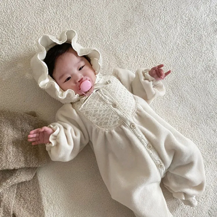 Rompers Winter Baby Girl Warm Romper Plus Velvet Princess Fashion Clothing Cute Jumpsuit Long Sleeve Clothes 230209