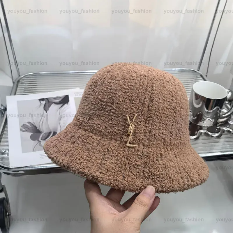 Femmes Designer Bucket Hat Fuzzy Winter Beanie Hommes Skull Caps Ski Chapeaux Hommes Coton Unisexe Cachemire Lettres De Luxe En Plein Air sans boîte