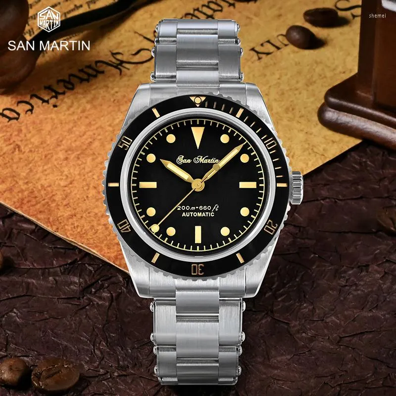 Armbandsur San Martin 38mm Vintage 6200 Pencil Hands Retro Diver Watch Luxury Sapphire NH35A YN55A Men Automatiska mekaniska klockor 20Bar