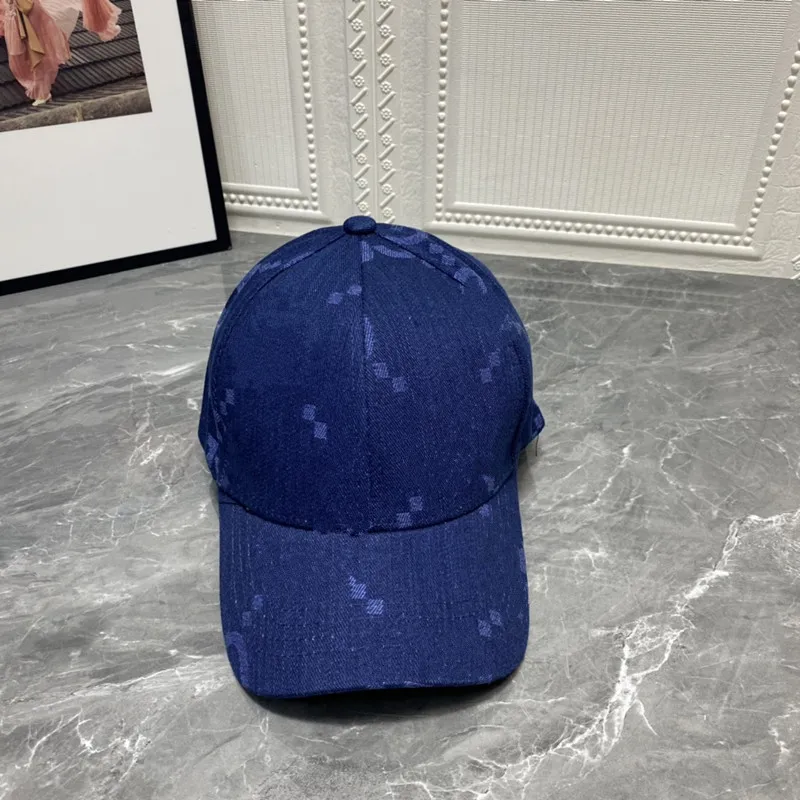 2022 Top Qualité Populaire Fraise Ball Cap Toile Casual Designer Mode Chapeau De Soleil Sports De Plein Air Hommes Jarretelles Célèbre Baseball Amour Lunettes 113