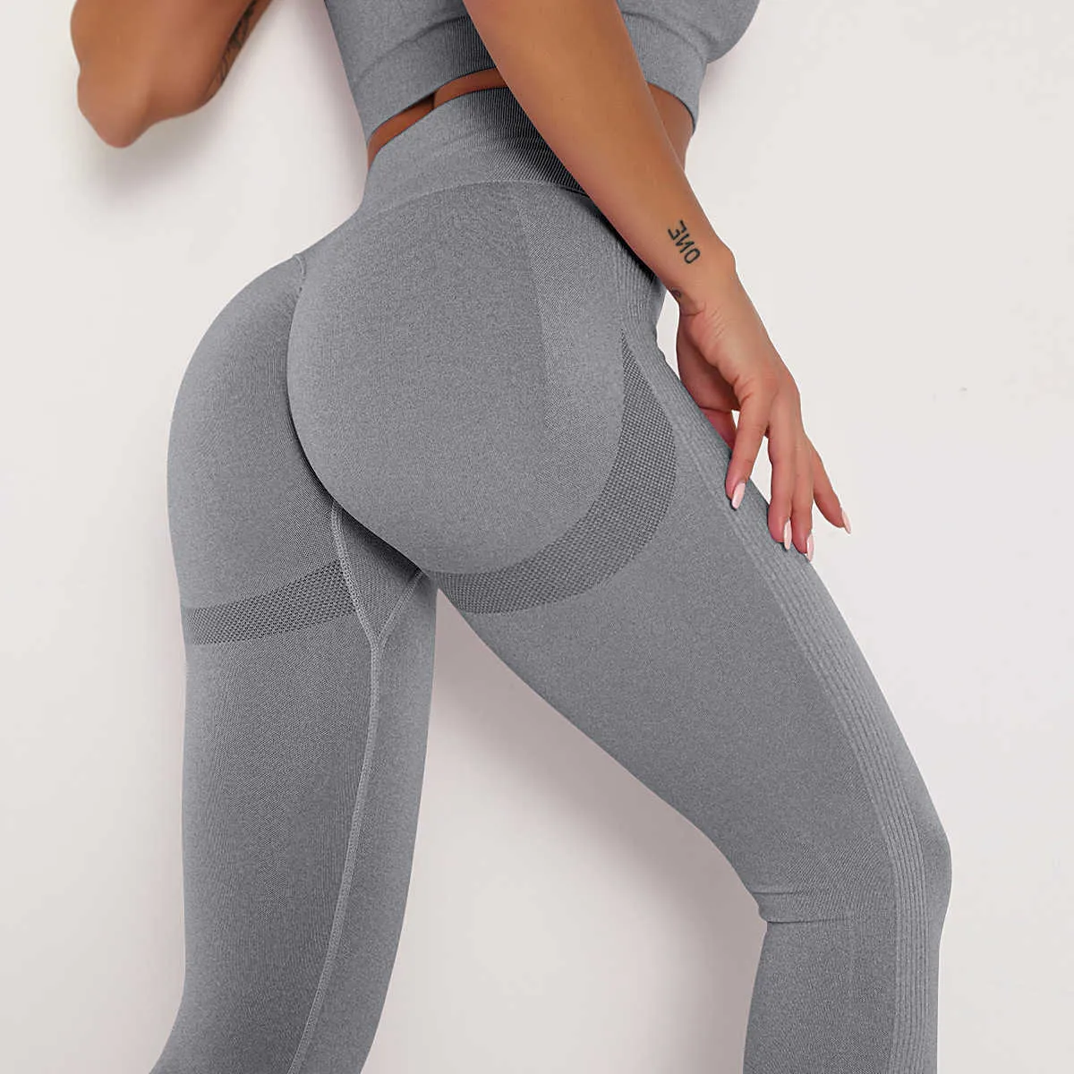 Le Nakai Seamless Yoga Leggings For Women Big Booty Seamless Workout Pants  With Arise Scrunch Design Athletic Wear For Workout And Yoga T230211 From  Sts_018, $15.18