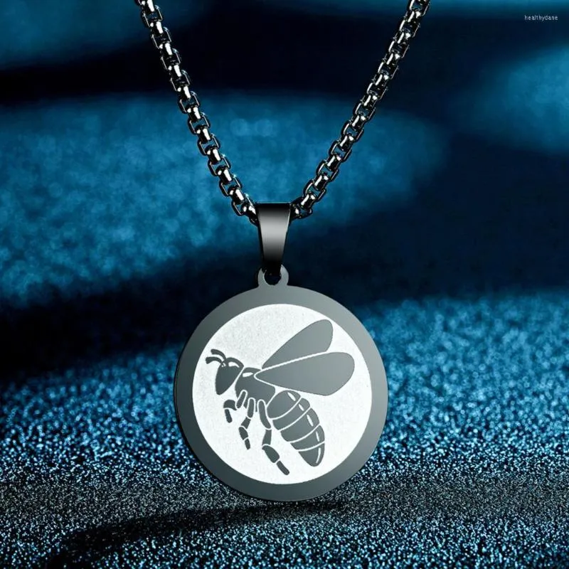 Choker Kinitial Bee Pendant Engraved Necklace Dainty Charm Honeybee Jewelry Disc