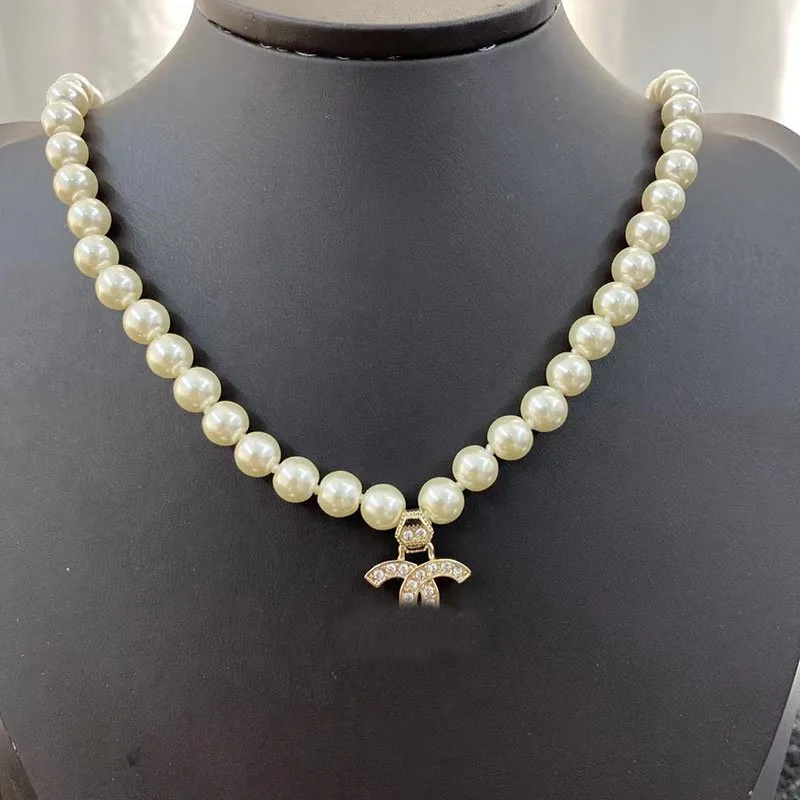 Collana di perle di diamanti classici in stile 18 Marchio di lusso francese C Moda Collane Designer Gioielli Catena da donna per feste