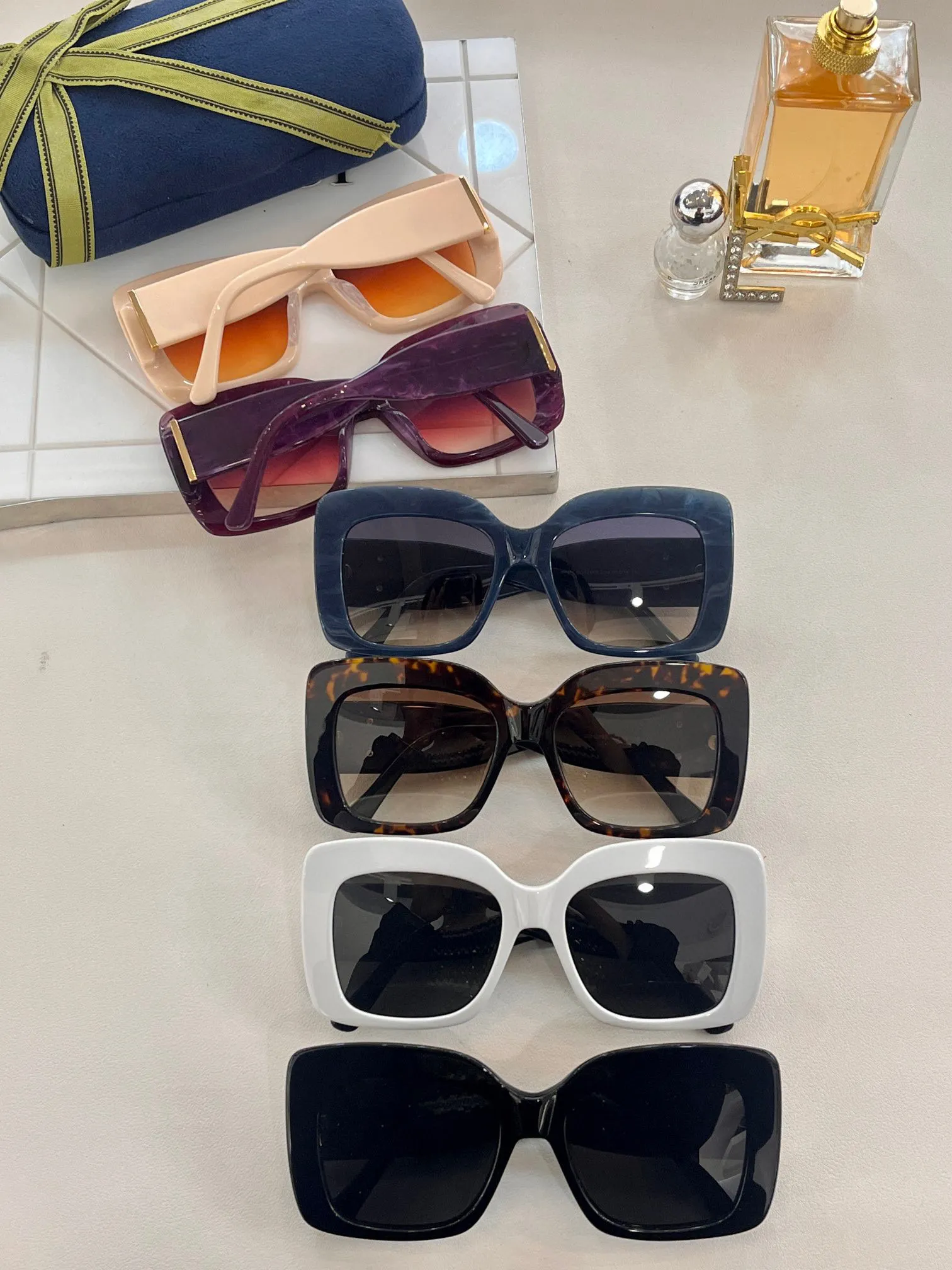 Herren-Sonnenbrille für Damen, neueste Mode, Sonnenbrille, Herren-Sonnenbrille, Gafas de Sol, Glas, UV400-Linse, mit zufällig passender Box 1288