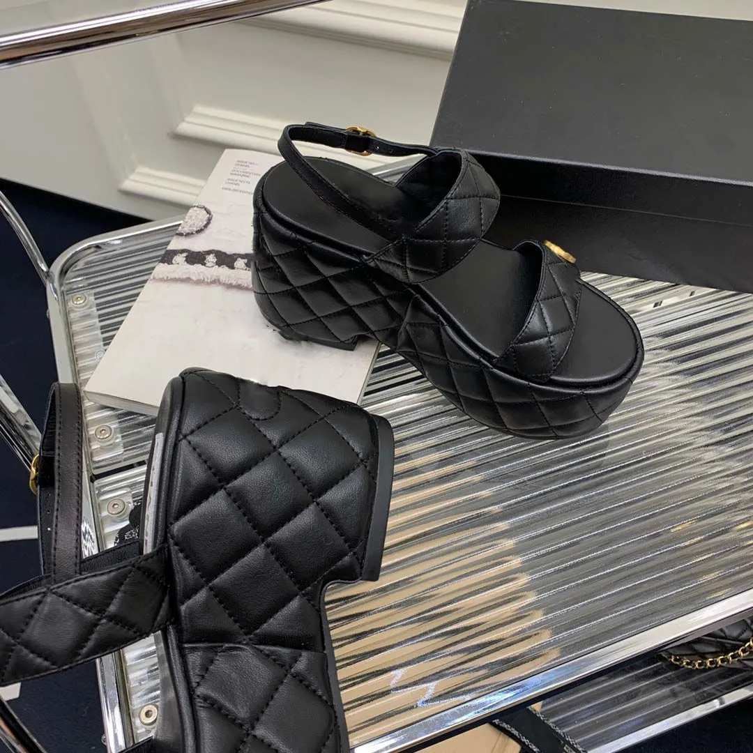 2023 Womens Leather Platform Sandals Thick Sole Water Resistant Summer