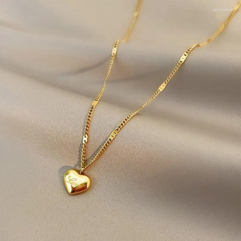 Collane con ciondolo 22023 Fashion Gold Color Love Heart per le donne Vintage Link Clavicle Chain Choker Collana Party Girl Gift Jewelry