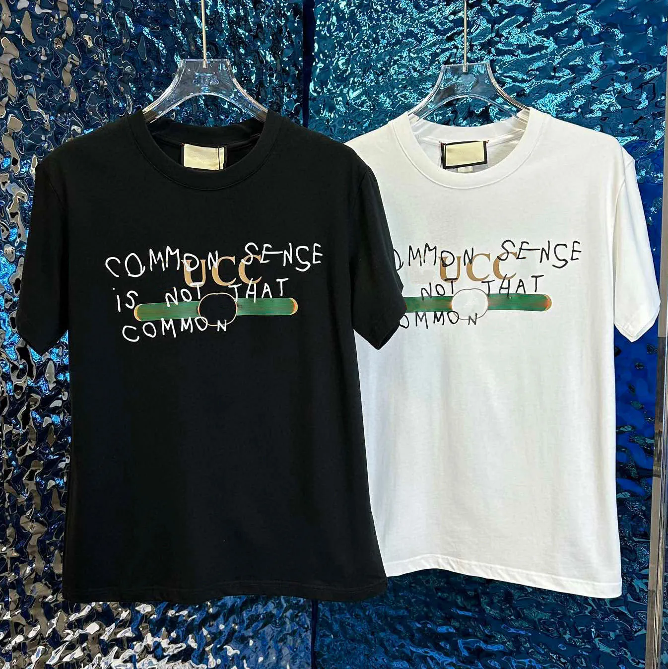 2023 Designer Tops Paris T-shirt pour femmes pour hommes Casual coton respirant col ras du cou à manches courtes imprimé T-shirts pour hommes polos