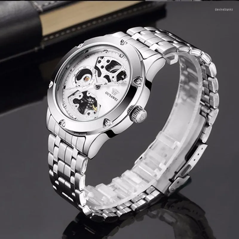 Montres-bracelets OUYAWEI Luxe Blanc Auto Vent Mécanique Hommes Montre-Bracelet Reloj Hombre 30 M Étanche En Acier Plein Mode Casual Mâle Montre Cadeaux