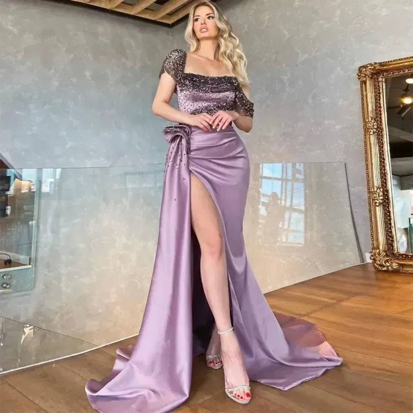 Graceful Purple Prom Jurken High Side Split Satin Party Jurken Lafsined Beading Ploes Ruches Ruches Custom Made Evening Dress Plus Maat