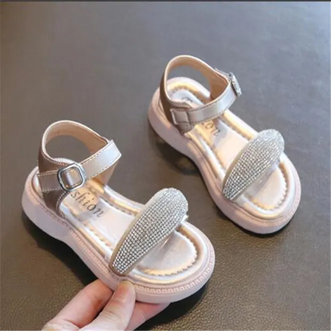 New Girls Sandals Summer ldren's Baby Fashion Rhinestone Shoes Kids Princess Sandals Beach Slippers