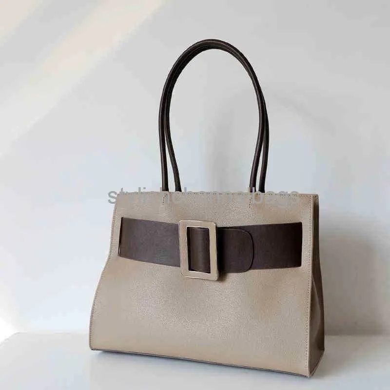 Borse a tracolla 2020 New Simple Contrast Color Borsa con fibbia grande Borsa da donna Atmosferica Cartella da viaggio e da viaggio Borsa a tracolla singola All-match 0212/23