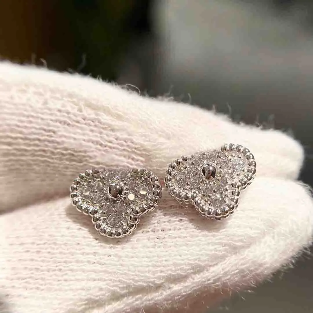 Luxury Quality Mini Flower Charm Stud Earring With Diamond in Platinum Color for Women Wedding Jewelry Gift Web 129