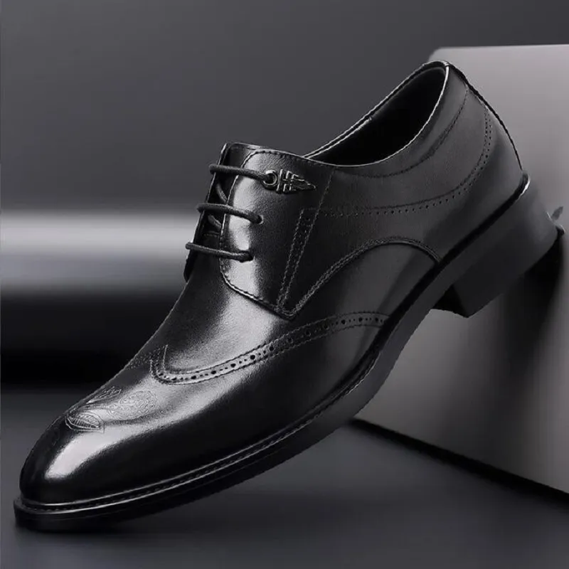 Men Brogue Shoes New Tide Retro Casual Genuine Leather Pointed Black Business Wedding Shoes For Men D2A9