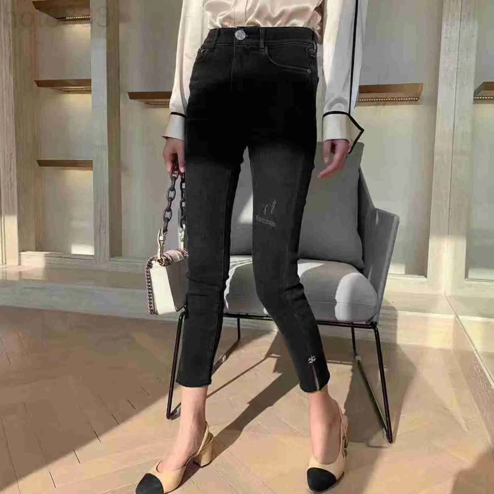 Женские джинсы дизайнерские леггинсы карандашные брюки Эластичное темно -серое укороченное шоу высокая длина ноги 5o6c