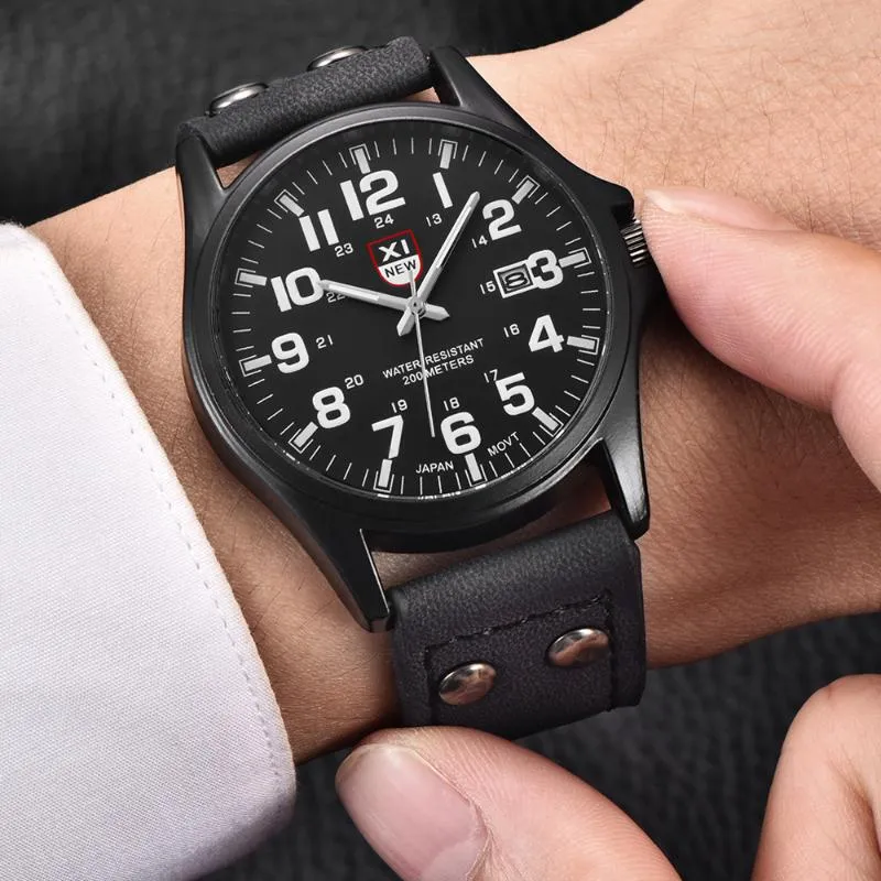 ساعة Wristwatches Wholesale Watches Mens Disual Leather Date Watch Men Military Sports Gifts Quartz Fashion Vintage Designer