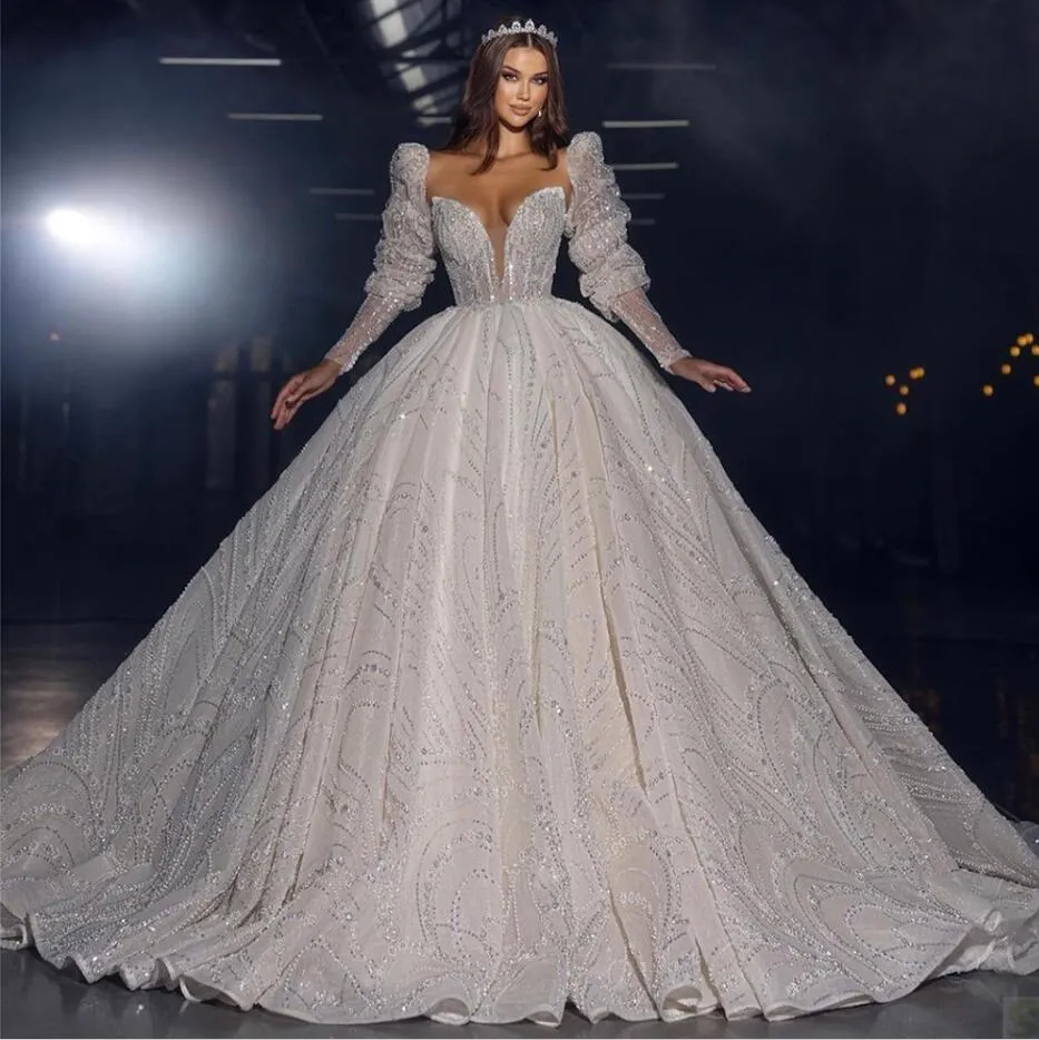 Dubai Sparkly Ball Gown Wedding Dresses Scoop Neck Long Sleeve Lace Appliques Wedding Bridal Dress