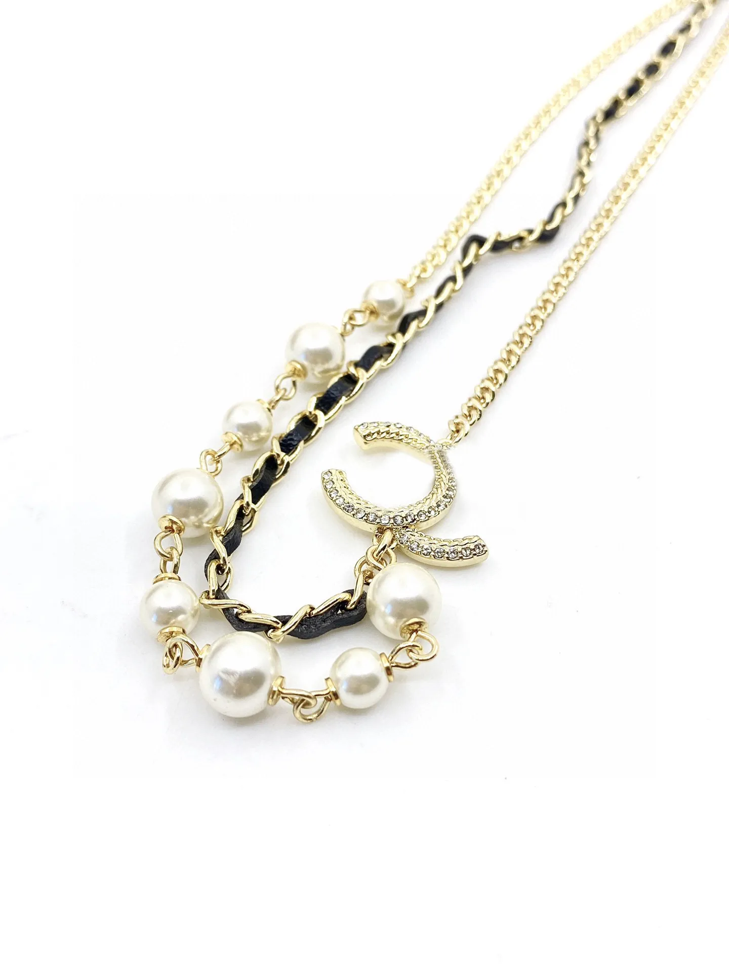 2023 luxury necklace designer jewelry women's black leather pearl double layer necklace high quality gold letter jewelry fashion trend no box