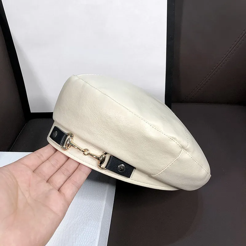 Berretto di lusso Beret Hat Designer Casquette Vintage Fashion Leather Solid Dome Beanie