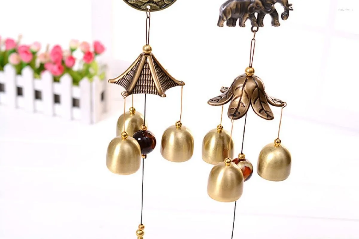 Dekorativa figurer 1PC Creative Outdoor Antik Metal Mother and Child Elephant Wind Chimes Dörrar Windows Ornament Home Garden Decoration