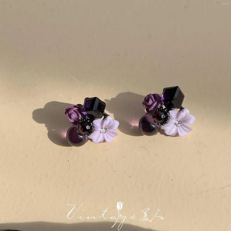 Studörhängen "On the Moon Ito en" Mysterious Purple Gentle Retro Elegant Small Temperament Amethyst Flower Girl