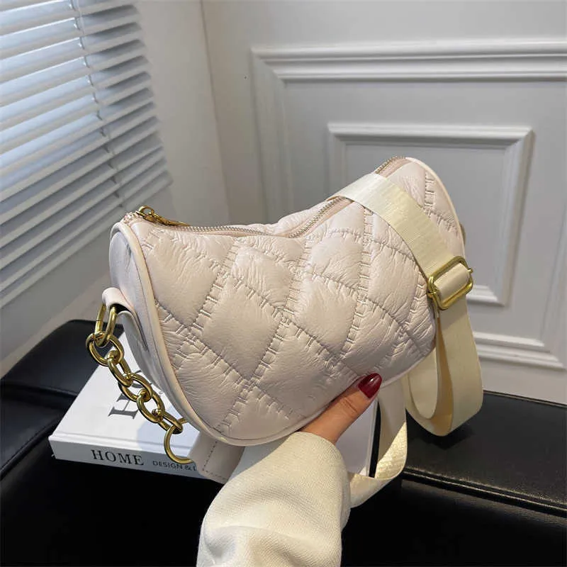 Handbag Factory Cheap Wholesale Retail Wide Shoulder Dumpling Bag 2023 New Fashion Casual Texture Versatile Msenger
