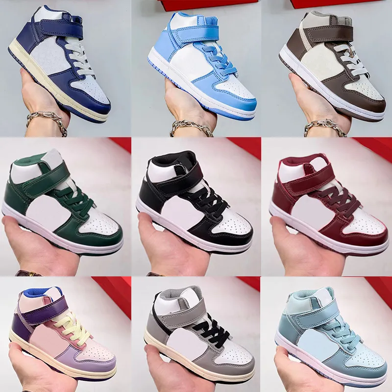 2023 Mid Kids Baby Shoes for Boys Girls Sports Black White Cows Cows Trainers Boy and Girl Athletic Outdoor Kids 24-35 Eur