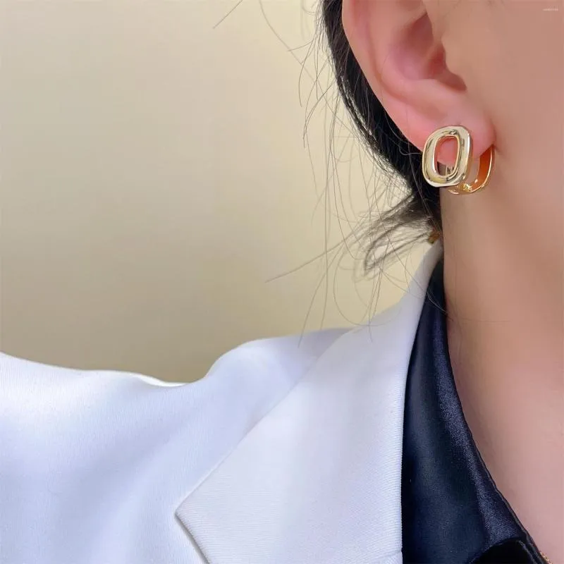 Hoop Earrings Retro Solid Color Korean Buckle Oval Lady Simple Temperament Copper Women Jewelry Accessories