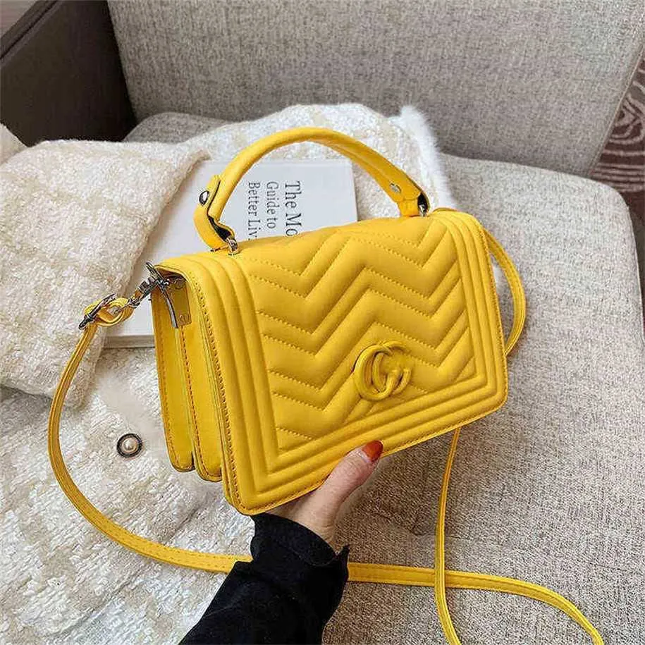 Luxury Designer Leather Wallet And Card Bag For Women Classic Baggit  Handbags With Exquisite Small And Short Sizes Original Wholesale From  Factory Direct Sale From Miumiu_bags, $54.97 | DHgate.Com