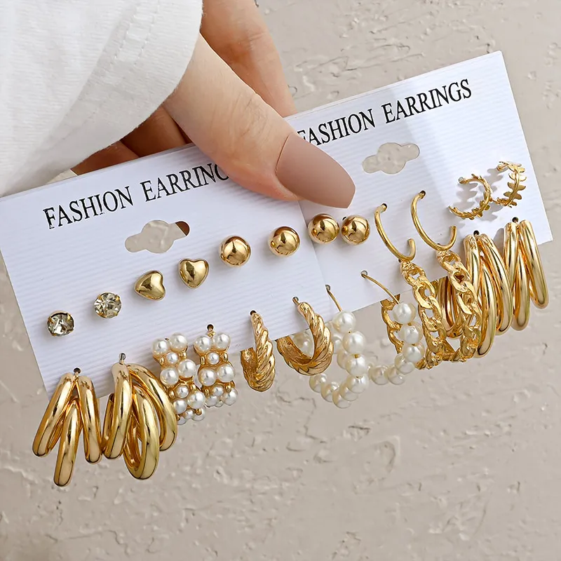 Orecchini da donna geometrici in oro vintage Set Orecchini a cerchio di perle di moda per le donne Brincos Trend Regali di gioielli femminili