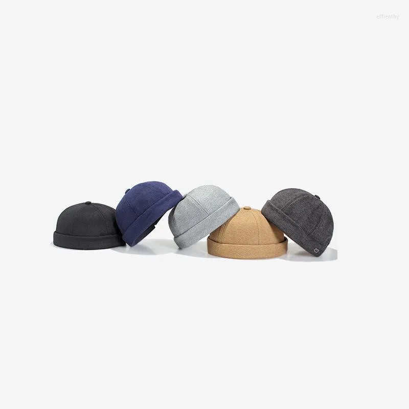 Boinas clásicas primavera otoño hombre Retro Roll Edge Color sólido estilo Simple tendencia callejera mujer Casual moda Skullies gorros sombrero