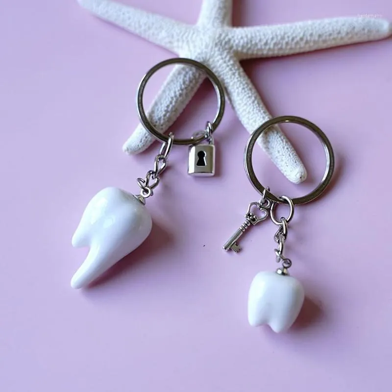 Keychains Kawaii Ceramic Tooth Keychain Origin Design Cute Couple Mobile Phone Bag Fun Teeth Keyring Women Man Car Key Chains Accessories