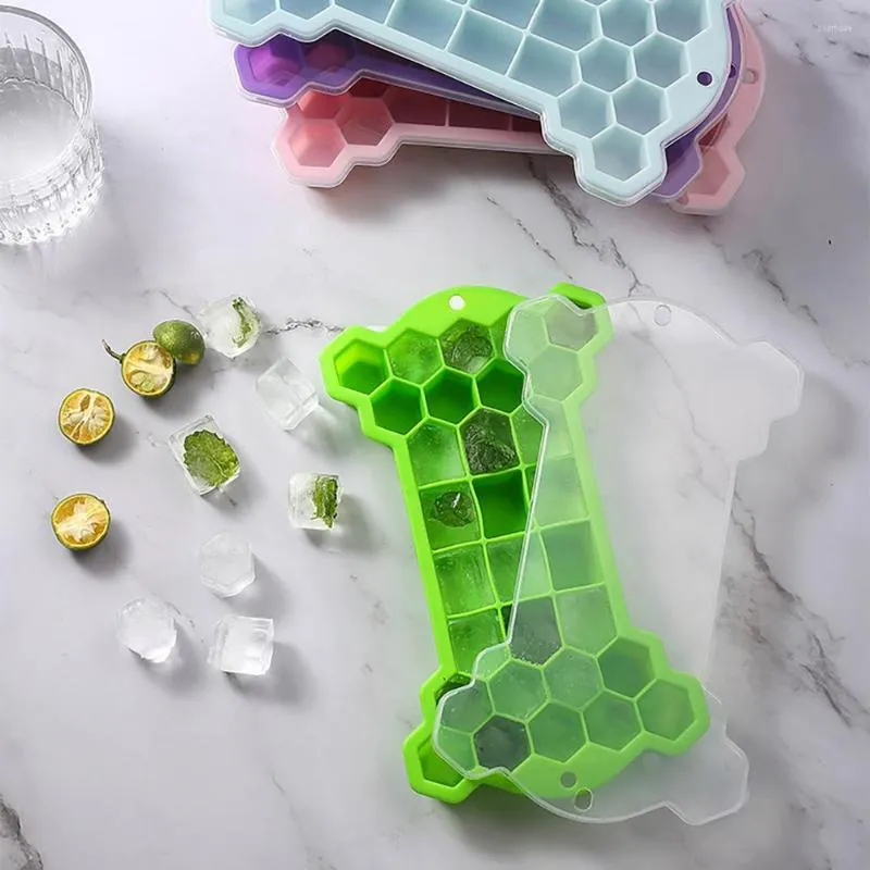 Baking Moulds Useful Ice Maker With Lid Cube Tray Non-sticky Washable 30 Grids Honeycomb Shape Food Grade Silicone DIY Plate