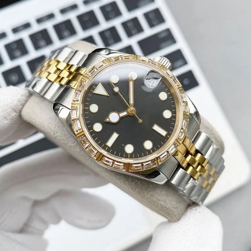 Cassa dell'orologio meccanico automatico con orologio dal design in zaffiro con diamanti, orologio di lusso impermeabile da 100 m in acciaio inossidabile da 32 mm