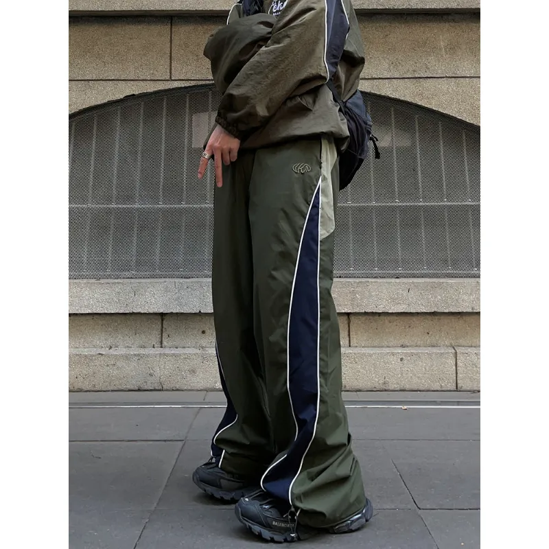 헬테 NYLON WIDE TRACK PANTS (DEEP KHAKI) - 위시버킷