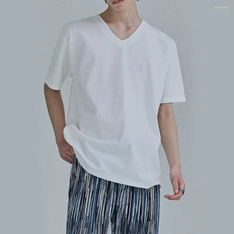 Męskie koszulki T-shirt Summer Męska marka modowa męska Chaohuo 2023 Czysty kolor bawełniany luźny i wszechstronny krótki rękaw z dekoltem