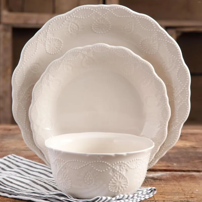Pioneer Cowgirl Lace Threshold Fairlee Dinnerware Set Of Linen Plates