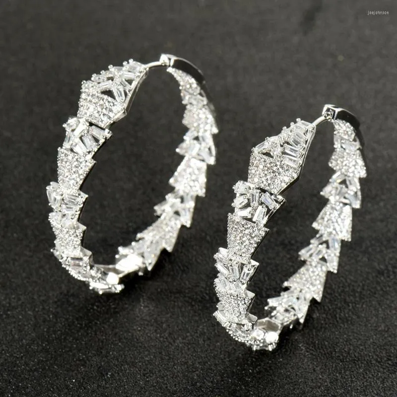 Hoop oorbellen Hibride Beauty Brand Sparkling Baguette CZ Bridal Earring For Women Sieraden Accessoires Pendientes HOMBRE Groothandel E-959