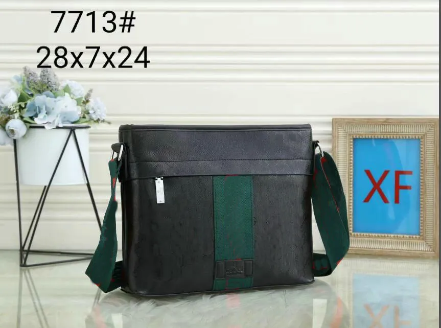 Nya m￤n crossbody axelv￤ska stilar olika storlekar handv￤ska lyxiga designers v￤skor flera fickor 523599 mode messenger v￤ska f￶rs￤ljning het 7713#