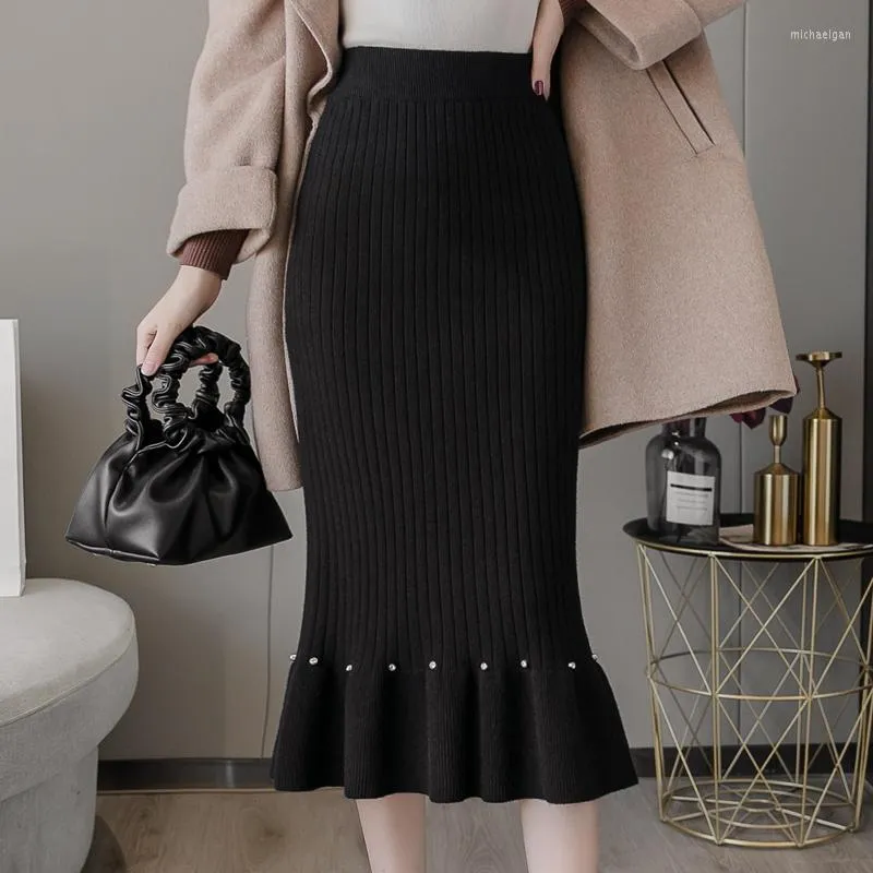 Skirts Black Knitted Skirt Women's Winter Sweater 2023 High Waist Thin Slim Medium Long Fishtail 89E