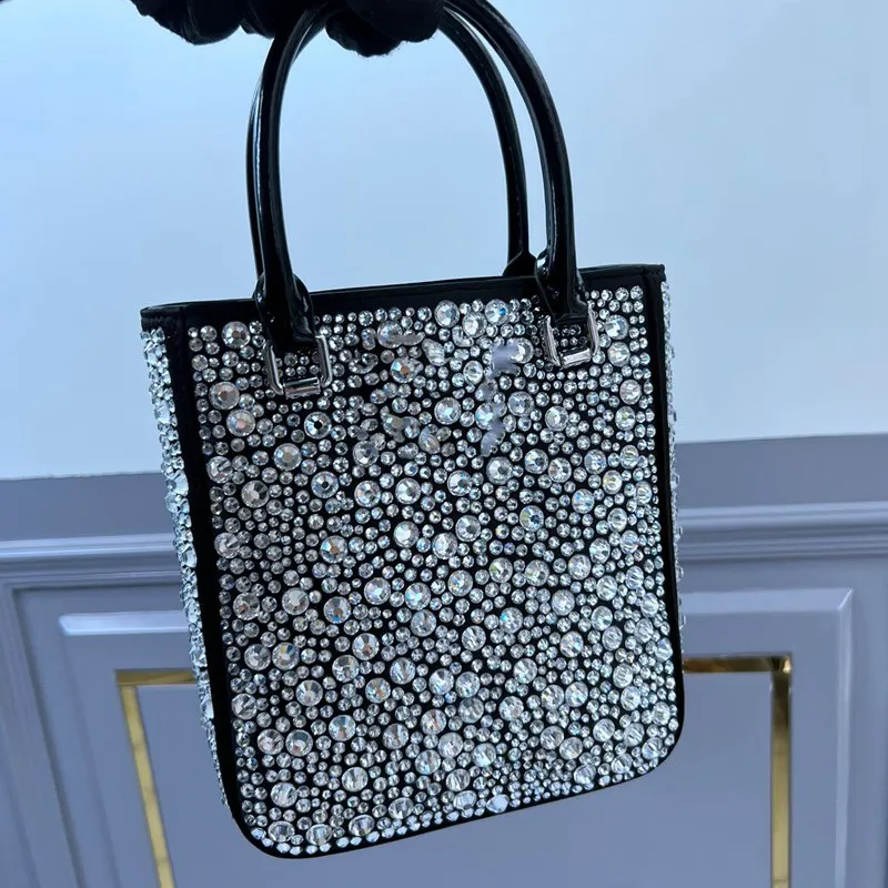 Designer Diamant Femmes Sac À Bandoulière Cristal Sacs À Main D'été De Mode Sous Les Bras Sacs À Main De Luxe Totes Bling Nylon Classique Brillant Sac À Main Zipper fourre-tout