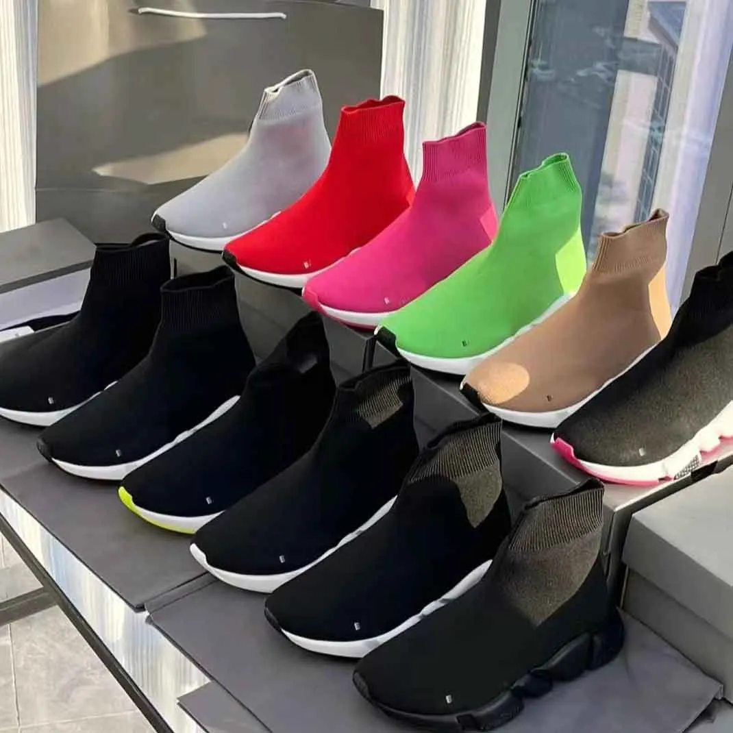 Nouvelles chaussures de sport tendance de la mode chaussettes en tricot recyclé noir baskets de vitesse hommes femmes confort amorti polyvalent blanc unité de semelle noire