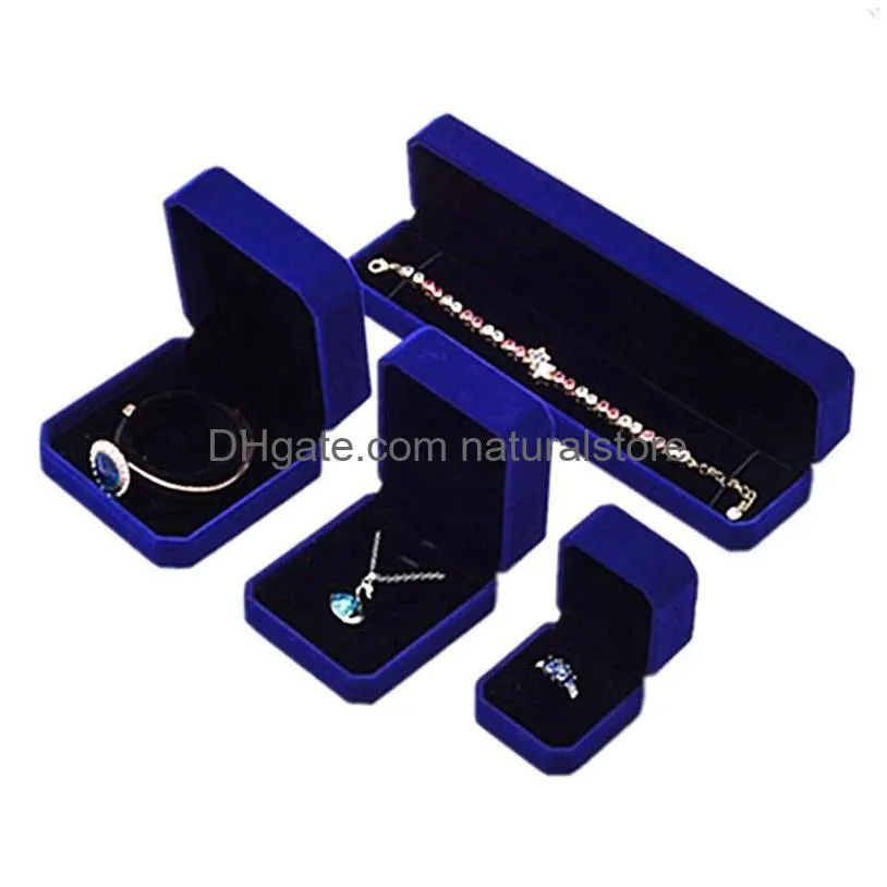 Smyckeslådor Fashion Square Veet Blue Packaging för pendellans halsbandsringar Armband Bangle Engagement Present Display Case 316 DHOFK
